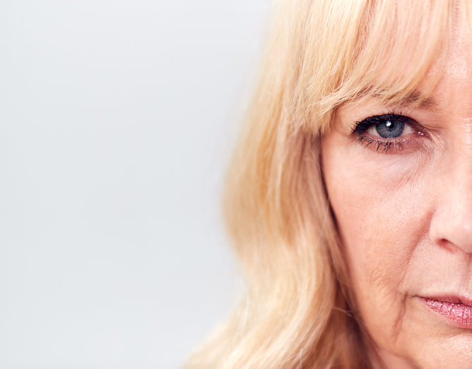 woman eye